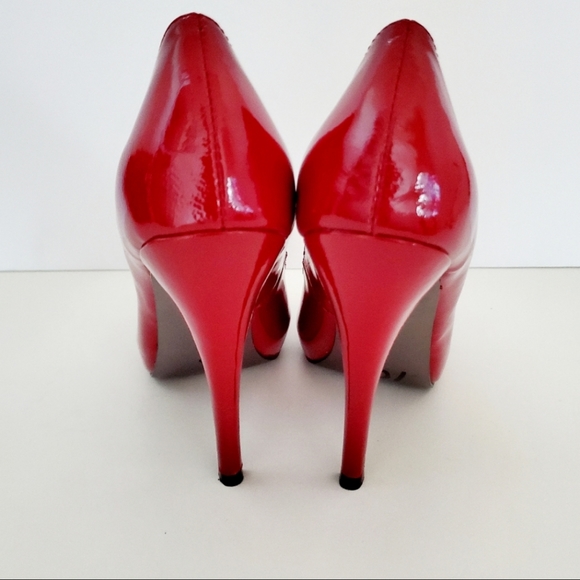 Steve Madden Red Heels ~ Sz 6! Gorgeous! - Picture 4 of 5
